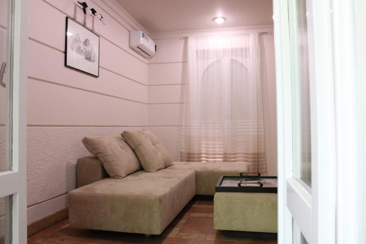 Garden Center Apartment Újvidék Kültér fotó