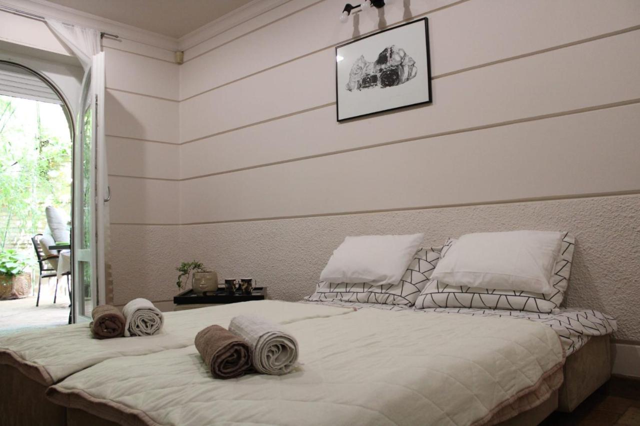 Garden Center Apartment Újvidék Kültér fotó